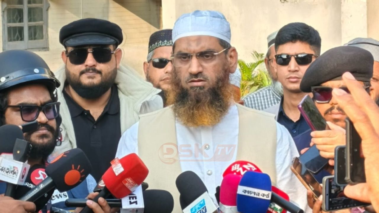 তিন কেন্দ্রের ফলাফলে ঢাকা-১৩ আসনে এগিয়ে মামুনুল হক
