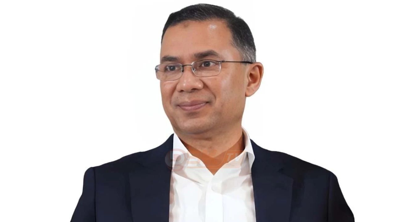 সচিবালয়ে নিজের কক্ষের অর্ধেক লাইট ও শীতাতপ নিয়ন্ত্রণ কমিয়ে দিলেন প্রধানমন্ত্রী