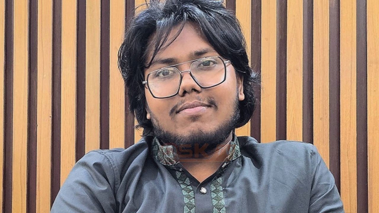 বৃষ্টির মতো কিল, ঘু'ষি, লা'ত্থি... যে যেভাবে পেরেছে মে'রেছে&rsquo;