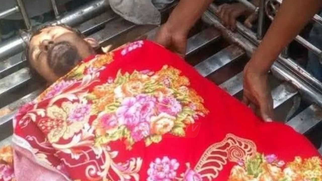 কুড়িগ্রামের ভূরুঙ্গামারী উপজেলায় গোয়াল ঘরের গোবর ফেলতে গিয়ে বিদ্যুৎস্পৃষ্ট হয়ে খাইরুল ইসলাম